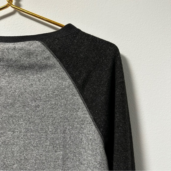 Volcom Radical Days Gray Raglan Fleece Sweatshirt Women’s Size XS Sporty Skater - Picture 11 of 14